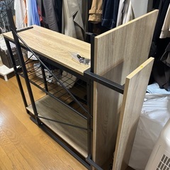 パソコンデスクの画像