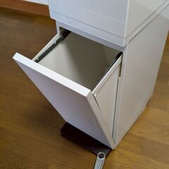２段式ゴミ箱☆ホワイトカラー 中古品 【おまとめ購入２万円以上で熊本送料無料・離島不可】の画像