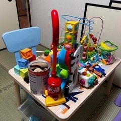 おもちゃ　と　抱っこ紐Ergo