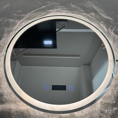 【新品未使用】LEDライト付きミラー 直径 50cm三段 階調光＋曇り止め機能付き壁掛けの画像