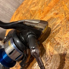 スピニングリールの画像