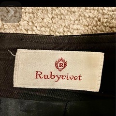 値段交渉OKフェミニン美ラインRuby Rivet ネイビーリボンタイトスカートの画像