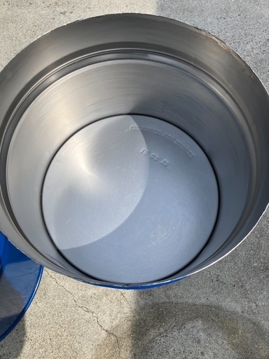 メルちゃん ドラム缶 3分の1カット加工品 ドラム缶専門店 罐三郎本店 | お客様のニーズに応じたドラム缶を