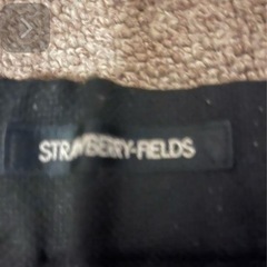 値段交渉OK ◎くびれ強調！STRAWBERRY-FIELDS 黒タイトスカートの画像