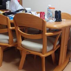 ダイニングテーブル4人セットの画像