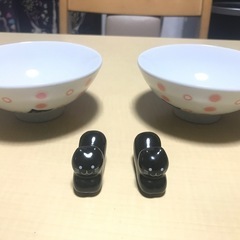 黒猫茶碗と箸置きペアセットの画像