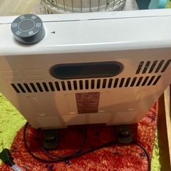 定価5000円　アイリスオーヤマ　電気ストーブ　電気ヒーター　赤外線ヒーター　EHT-800W　の画像