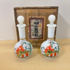 大正ガラス　昭和レトロ　徳利　乳白色　和ガラス　　骨董品　ミルクガラス