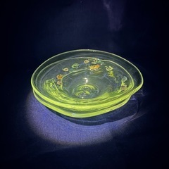 大正ガラス　昭和レトロ　カレット　ウランガラス　びいどろ　琉球ガラス？