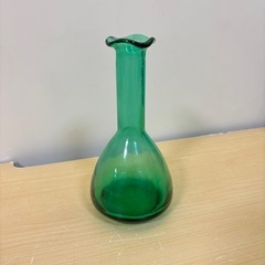 昭和レトロ　花瓶　フリル　アンティーク　ヴィンテージ