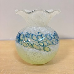 大正時代　昭和レトロ　ウランガラス　花瓶　吹雪文　和ガラス　吹きガラス