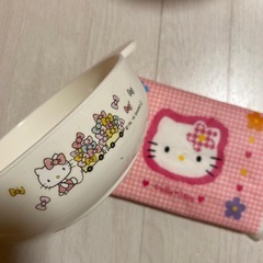 ハローキティプラ皿ティッシュ付き