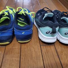 asics子供靴の画像