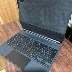 第4  iPad Pro 11インチ 256GB Magic Keyboard付き　 Wi-Fiモデルの画像