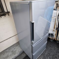 AQUA 中型冷蔵庫 AQR-271F 272L 2017年製の画像