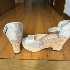 【新品】厚底　安定　サンダル　サイズLの画像