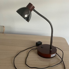 木と金属のツートン LEDテーブルランプ GS1704の画像