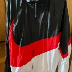 NIKE ウィンドブレーカー