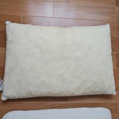 ニトリ まくら 2点セットの画像