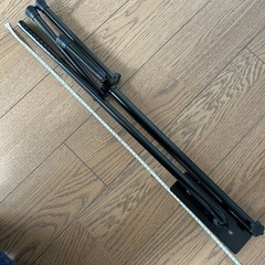 掃除機スタンド　金属製 高さ調整可能 スタンド 黒の画像