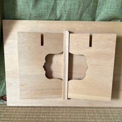 木製ローテーブルの画像