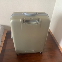 キャリーケース　大