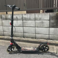 大人から子供まで　折りたたみ式キックボード