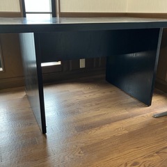 テーブル