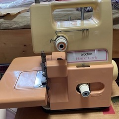 ロックミシン(2本糸縁かがりぬいミシン)の画像