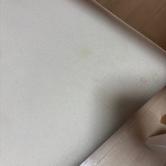 ダイニングテーブル　椅子の画像