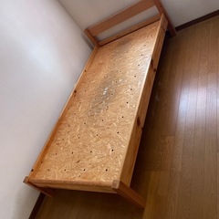 組み立て式ベッド
