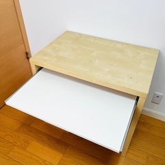 IKEA イケア パソコンデスクの画像