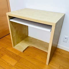 IKEA イケア パソコンデスクの画像