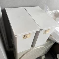 [セットでお譲り] SHARPテレビ、無印良品ゴミ箱の画像
