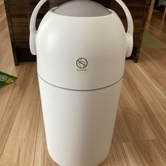  ピジョン　オムツ用ゴミ箱　