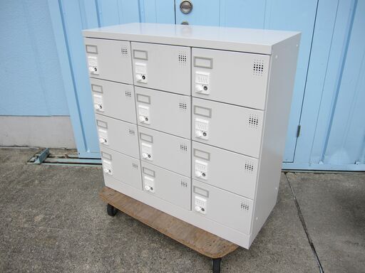 2024年製　12人用ロッカー　ダイヤル錠　マスターキーあり　豊国工業　GLK-S12　900ｘ380ｘ880