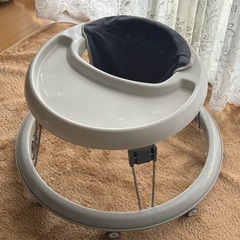 歩行器　ベビー用品　差し上げます
