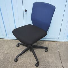 事務イス　肘なし　ブルー/ブラック　プラス製ネクシス
