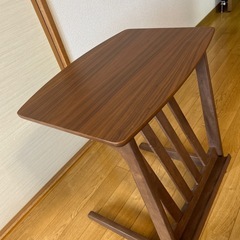 ブラウン木製　サイドテーブル　ソファテーブル