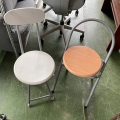 折りたたみ椅子　1個300円　中古