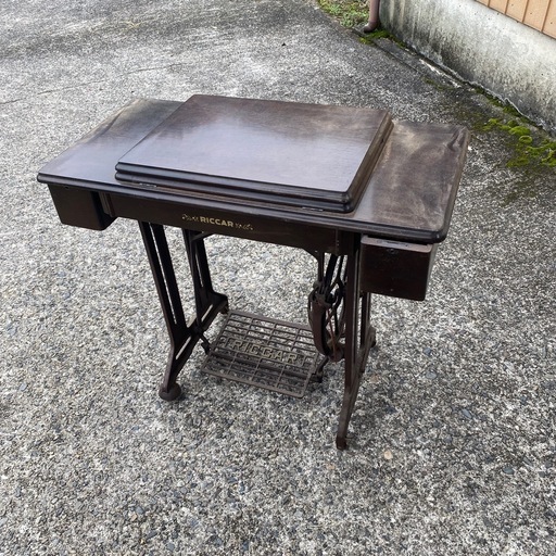 リッカー　アンティーク　足踏みミシン　職業用ミシン ミシン台付き　昭和レトロ
