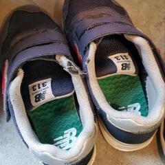 【18.0〜18.5】男の子向け靴3足の画像