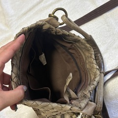 本牛皮ハンドバッグの画像