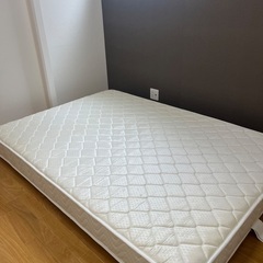 🛏【8000円】ダブルサイズのマットレスおゆずりします♪