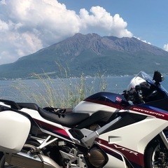 VFR800F '22年式 車検2年付28,100km走行　※現車確認必須の画像