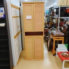下駄箱 おしゃれなルーバー扉収納棚 (上下分離可能)  キズが全体的にあります。ナチュラル【こちらは店舗です。浜村鹿野温泉ICから3分 買取本舗 宮本リサイクル 営業時間9～19時 定休日水曜のみ←連絡できませんm(_ _)m】の画像