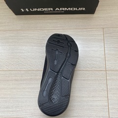 【未使用】アンダーアーマー　レディース　ランニングシューズの画像