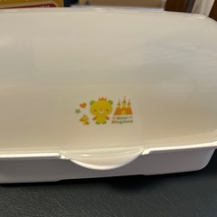 電子レンジ用哺乳瓶消毒器の画像