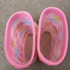 【16.0】　長靴　花柄　使用感あり　　￥300の画像