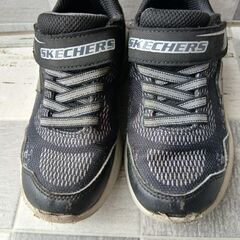 18.5cm　SKECHERSピカピカ光る靴